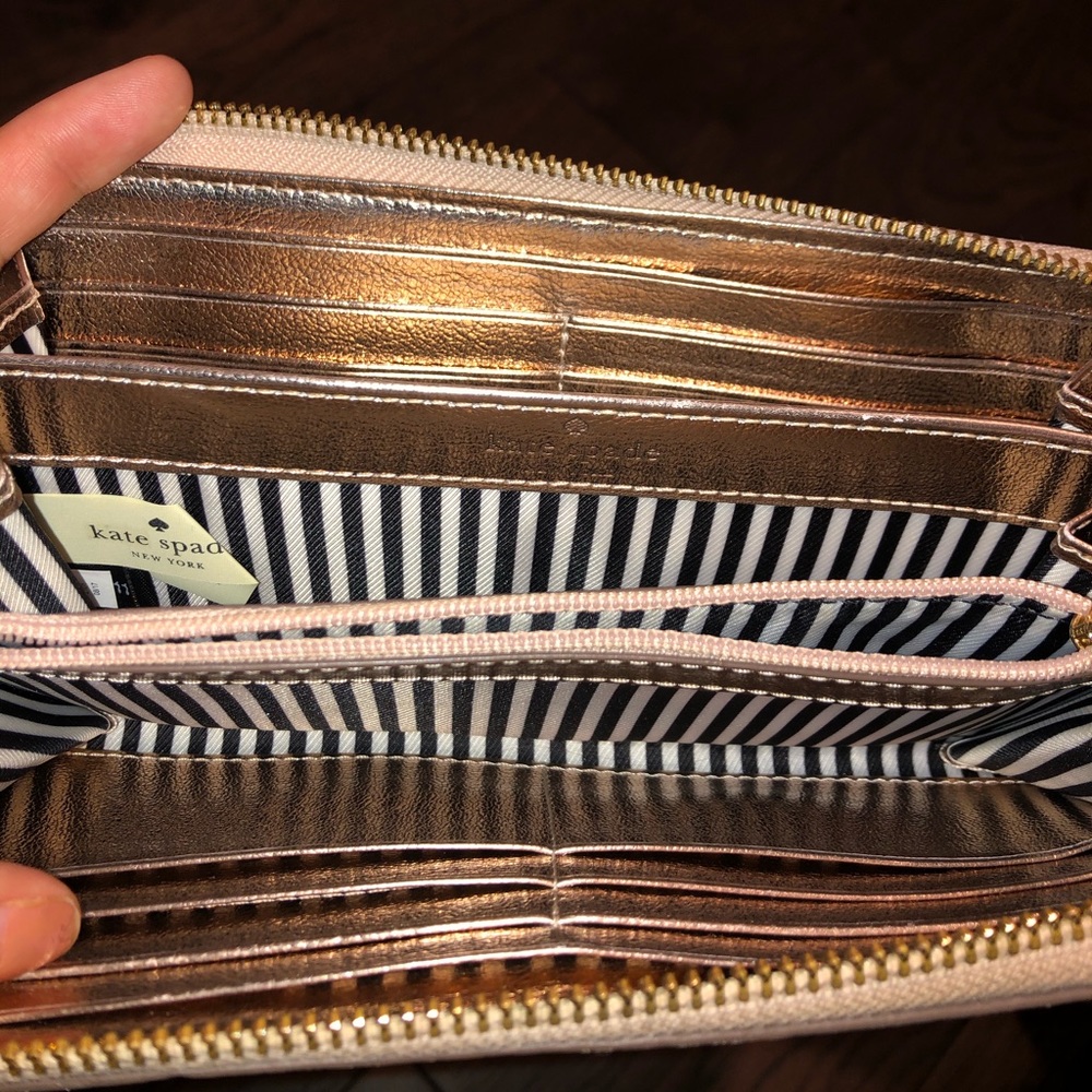 Kate Spade Wallet - Picture 6 of 6